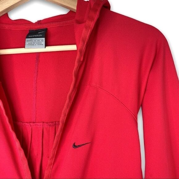 Nike Sphere Dry Coral Wrap Top - Picture 3 of 9
